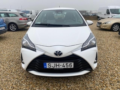 TOYOTA YARIS 1.5 Dual VVT-iE Active Fűthető ülések. Tolatókamera. 1.5 VVT-i 112 LE