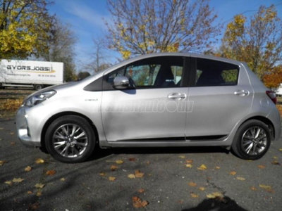 TOYOTA YARIS 1.5 VVT-i Hybrid Comfort e-CVT