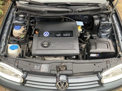 VOLKSWAGEN GOLF 1.6 Comfortline KLÍMA.ESP.KÖZPONTIZÁR.ELEKTROMOS ABLAK.SZERVÓ.TÉLI GUMIK.LÉGZSÁKOK