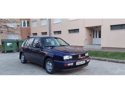 VOLKSWAGEN GOLF III 1.4 CL Trend