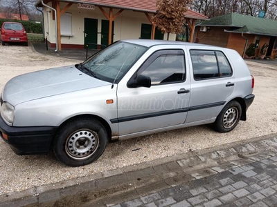 VOLKSWAGEN GOLF III 1.4 GL