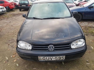 VOLKSWAGEN GOLF IV 1.6 25 év