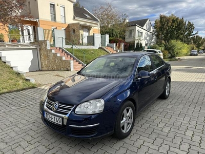 VOLKSWAGEN JETTA V 1.4 TSi Comfortline DSG