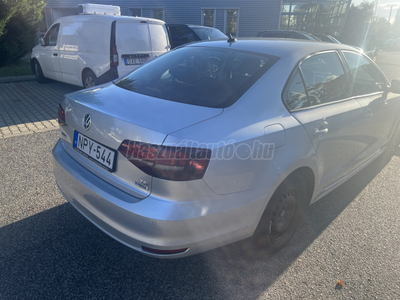 VOLKSWAGEN JETTA VI 1.4 TSI BMT Comfortline