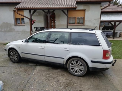 VOLKSWAGEN PASSAT Variant 1.9 PD TDi Comfortline (Automata)