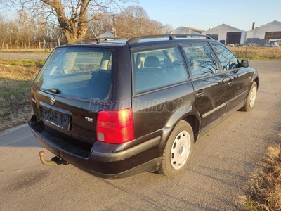 VOLKSWAGEN PASSAT Variant 1.9 TDI Highline