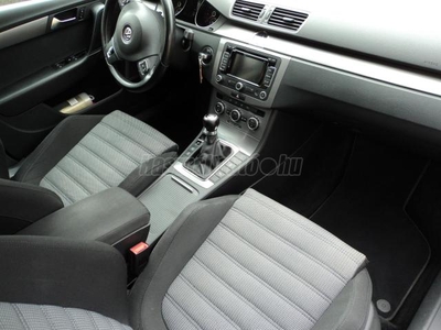 VOLKSWAGEN PASSAT VII Variant 1.6 CR TDI Comfortline BMT