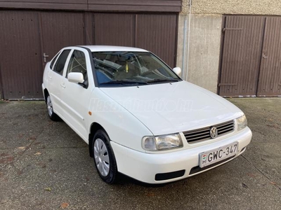 VOLKSWAGEN POLO 1.4 60 First