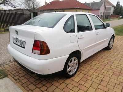 VOLKSWAGEN POLO Classic 1.4 75 Comfortline 1.4 16v Rozsdamentes szép állapotban