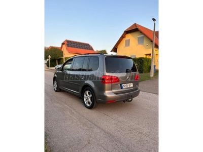 VOLKSWAGEN TOURAN 1.6 CR TDI Comfortline [7 személy]