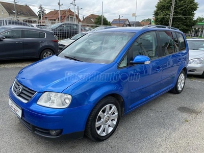 VOLKSWAGEN TOURAN 1.6 FSI Trendline