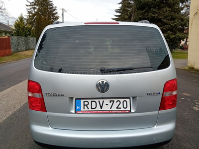 VOLKSWAGEN TOURAN 1.6 Trendline