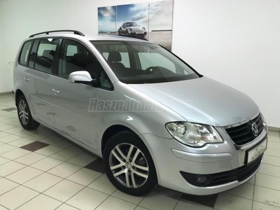 VOLKSWAGEN TOURAN 1.9 PD TDi Highline 7személyes!!Gyönyörű Állapot!!!Friss Szervíz!!180.000km!!!