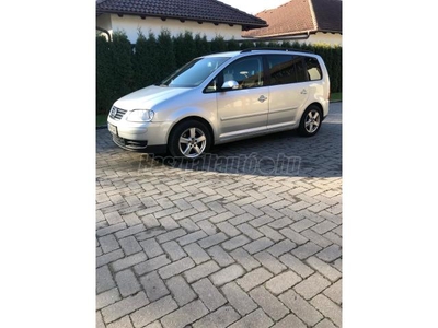 VOLKSWAGEN TOURAN 1.9 PD TDi Highline