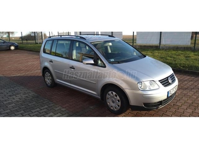 VOLKSWAGEN TOURAN 1.9 PD TDi Trendline 7személyes