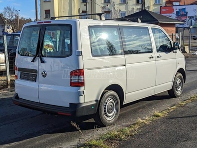 VOLKSWAGEN TRANSPORTER T5 Mikrobusz 2.0 CR TDI BlueMotion (9 személyes ) 1. tulajdonos