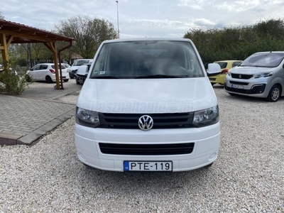 VOLKSWAGEN TRANSPORTER T5 Mikrobusz 2.0 CR TDI DSG (9 személyes ) 1 Év Garancia