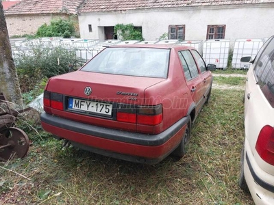 VOLKSWAGEN VENTO