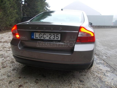 VOLVO S80 2.4 D Kinetic Geartronic Megkímélt.Klíma.Tempomat.302000km!