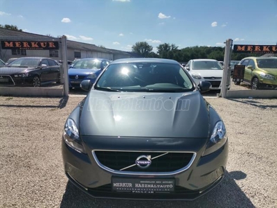 VOLVO V40 1.6 D [D2] Kinetic