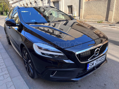 VOLVO V40 Cross Country 2.0 [T5] AWD Summum Geartronic