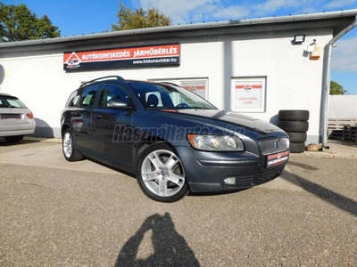 VOLVO V50 2.0 D Momentum DIGIT KLÍMA. MULTIKORMÁNY