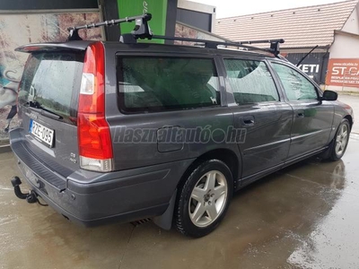 VOLVO V70 2.4 D [D5] AWD Kinetic