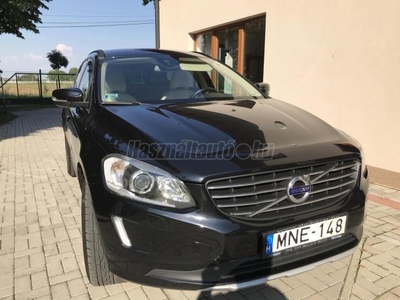 VOLVO XC60 2.4 D [D4] R-Design Kinetic Geartronic D4 AWD