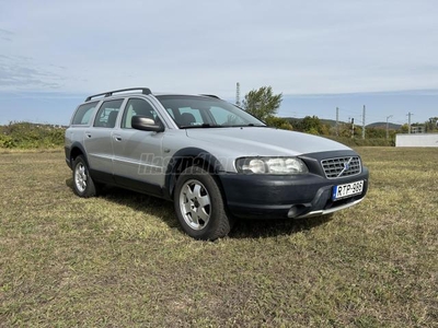 VOLVO XC70 2.4 D [D5] AWD Kinetic (Automata)