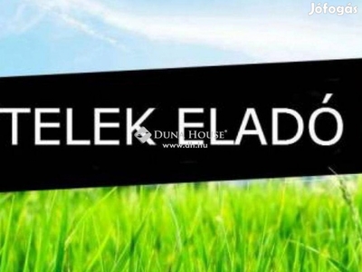 Eladó 1524 nm-es telek Molnaszecsőd #4008600