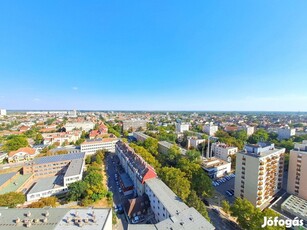 Toronyházban kétszobás erkélyes lakás Eladó!