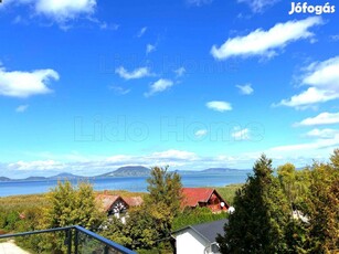 vízparti panorámás nyaraló BALATONFENYVESEN