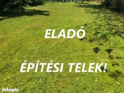 Eladó 1008 nm-es Építési telek Kápolnásnyék