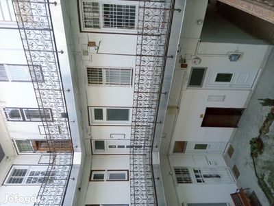 IV. Kerület, Jókai utca, 43 m2-es, 2. emeleti, társasházi lakás