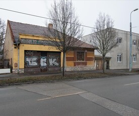 Eladó átlagos állapotú ház - Miskolc