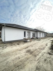 újépítésű, Vacsiköz, Kecskemét, ingatlan, ház, 82 m2, 68.000.000 Ft