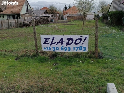 Balatonfenyves telek eladó