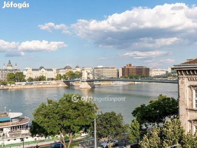 Gyönyörű panorámás lakás az I. kerületben