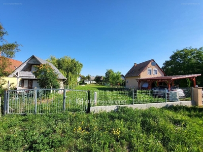 Balatonfenyves, ingatlan, telek, 31.500.000 Ft