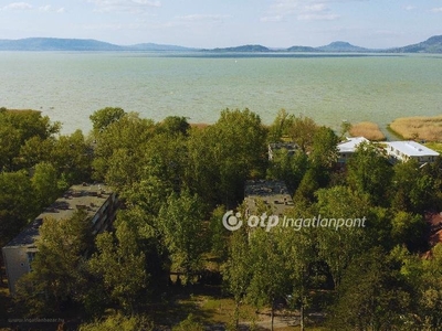 Balatonfenyves, ingatlan, telek, 82.000.000 Ft