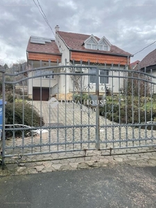 Pécs, ingatlan, ház, 160 m2, 119.900.000 Ft