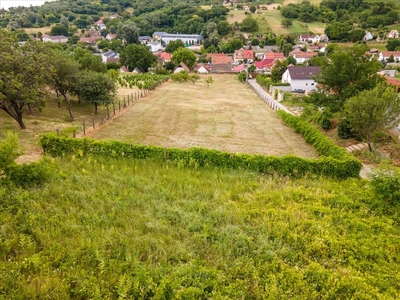 Eladó telek - Szekszárd