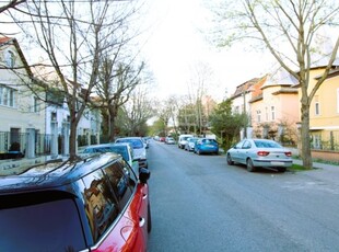 Eladó téglalakás Budapest, XIV. kerület, Alsórákos, Czobor utca, szuterén