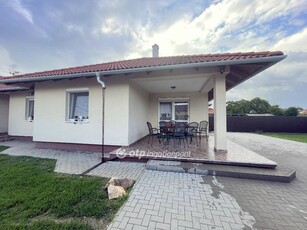 Tököl, ingatlan, ház, 140 m2, 129.900.000 Ft