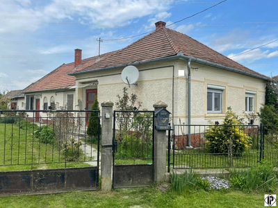 Eladó családi ház - Rábaszentmiklós, Győr-Moson-Sopron megye