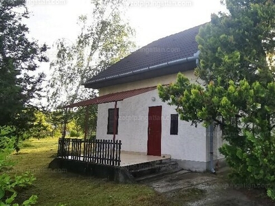 Eladó üdülőházas nyaraló - Tápiószentmárton, Üdülőterület