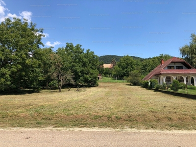 Eladó üdülőövezeti telek - Badacsonytomaj, Badacsonyörs