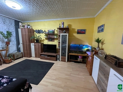 Eladó panel lakás - Debrecen, Újkert