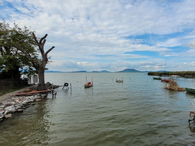 Eladó üdülőházas nyaraló - Balatonfenyves, Bethlen Gábor utca