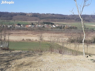 Panorámás, árvízbiztos építési telek